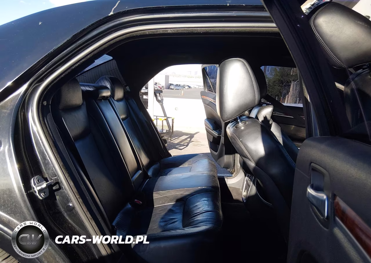 2012 Chrysler 300 Limited VIN:2C3CCACGXCH245413 - 8