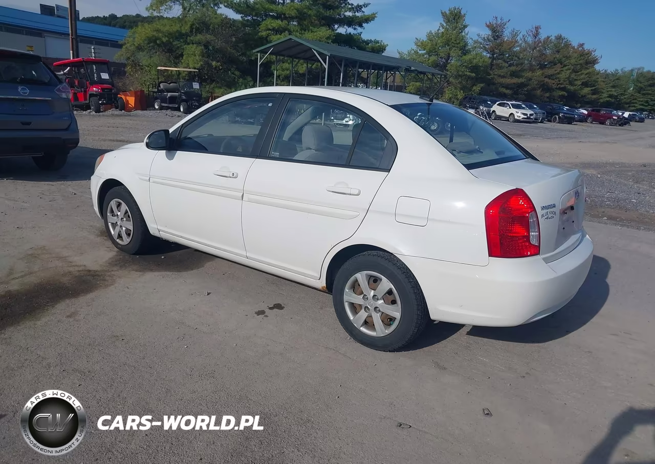 2009 Hyundai Accent Gls VIN:KMHCN46C09U330150 - 3