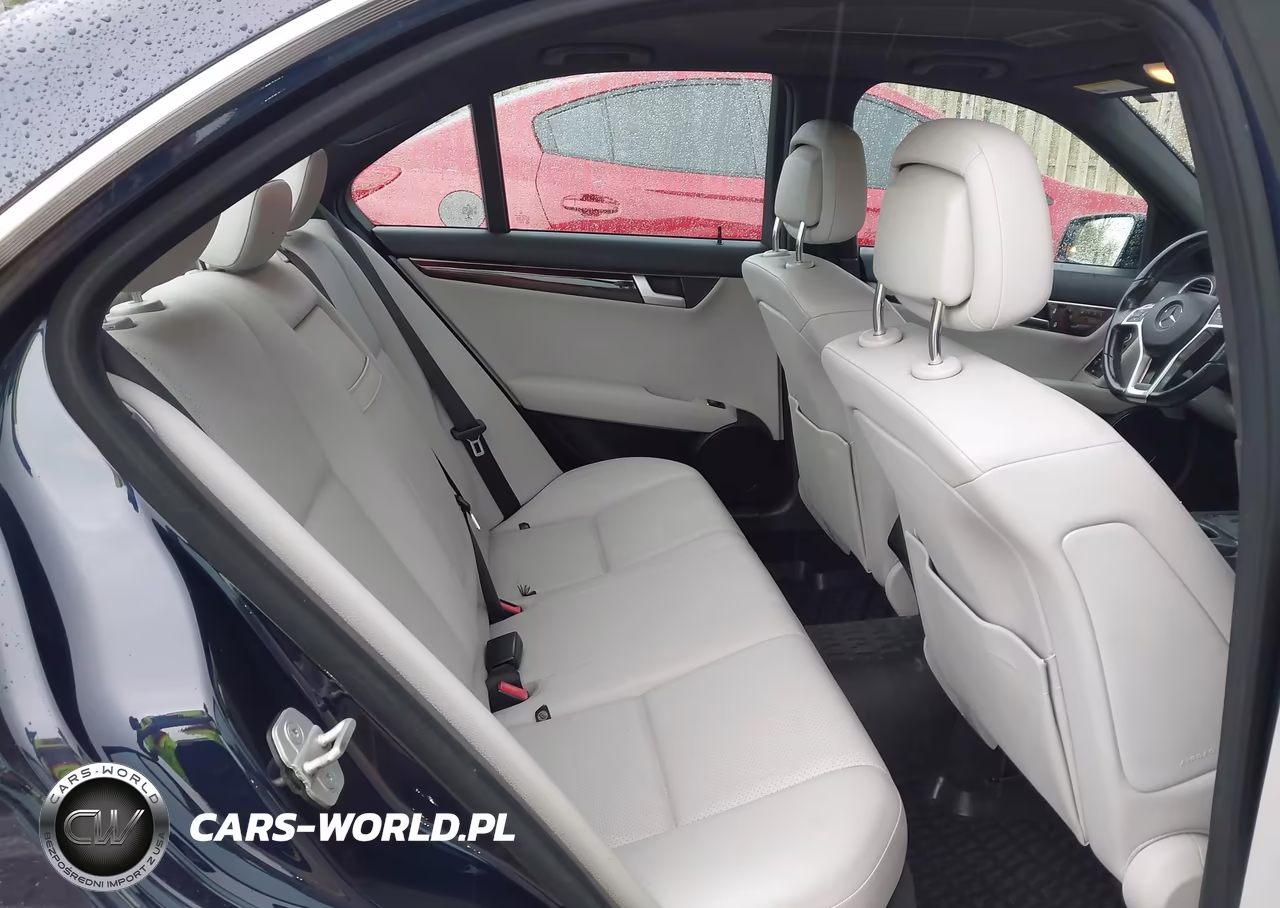 2014 Mercedes-Benz C 250 Sport VIN:WDDGF4HB1EA935674 - 8