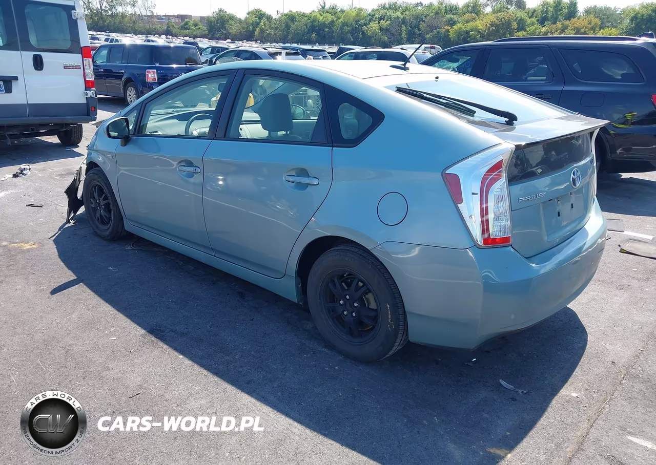 2013 Toyota Prius VIN:JTDKN3DUXD1698030 - 3