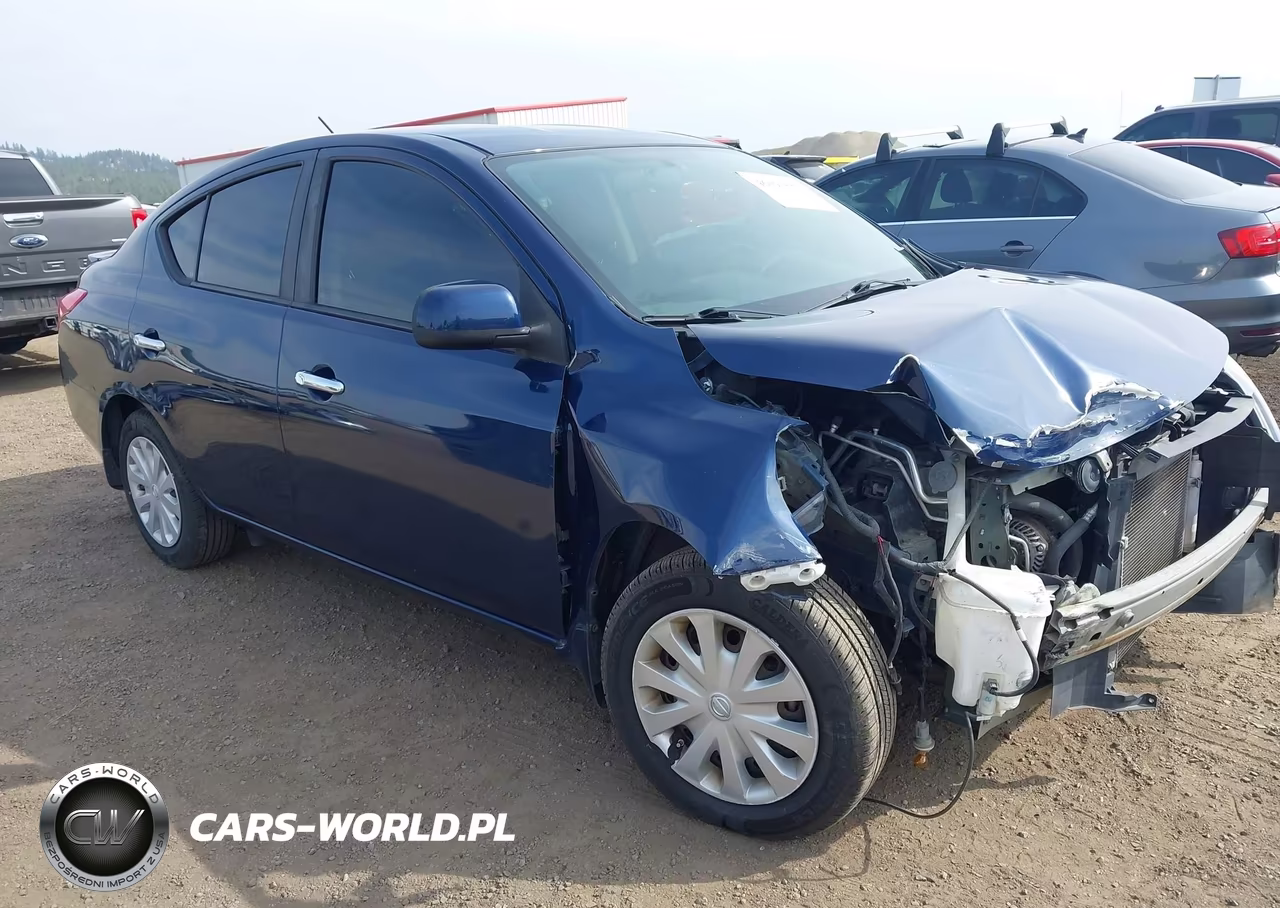 2013 Nissan Versa 1.6 Sv
