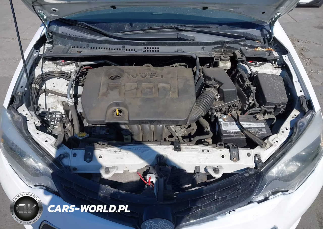2015 Toyota Corolla S Plus VIN:5YFBURHE5FP189972 - 10