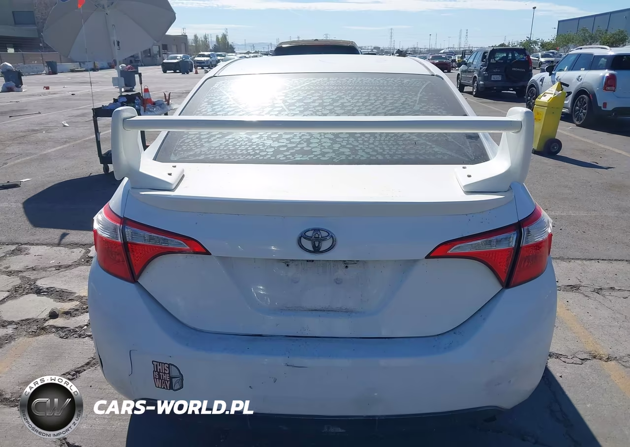 2015 Toyota Corolla S Plus VIN:5YFBURHE5FP189972 - 16