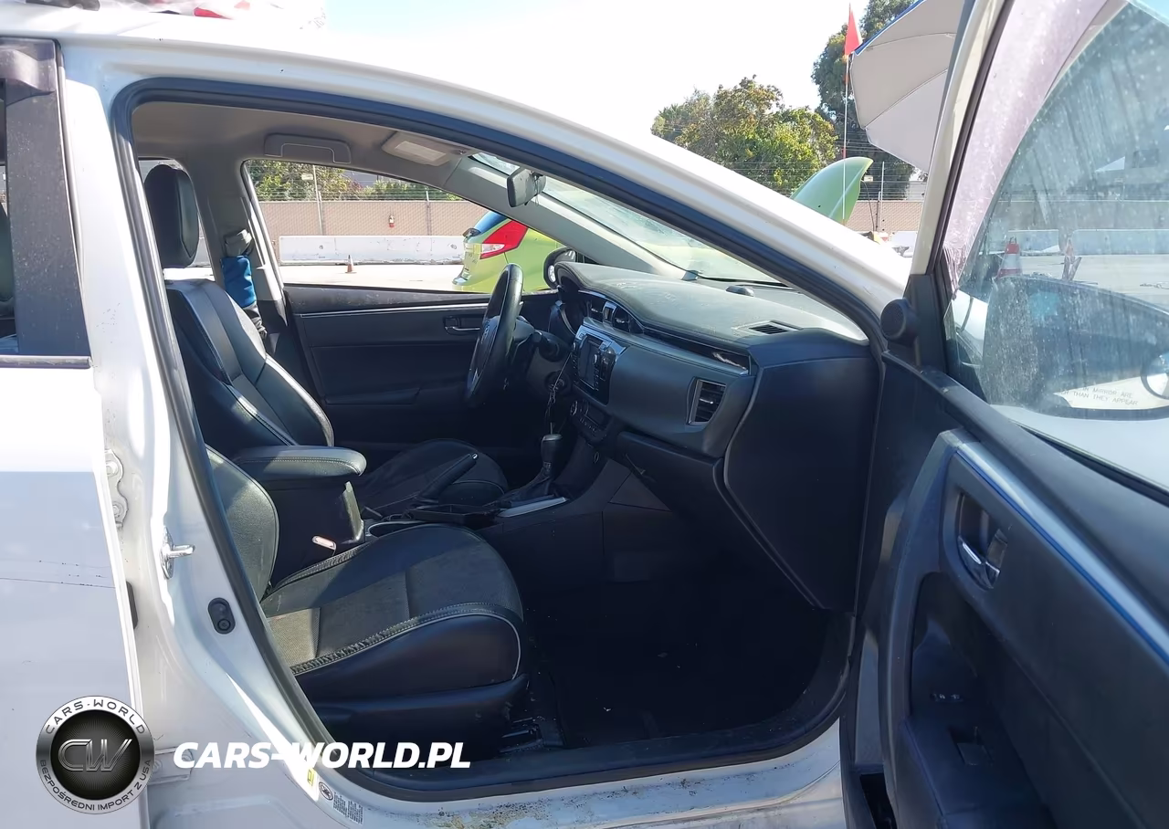 2015 Toyota Corolla S Plus VIN:5YFBURHE5FP189972 - 5