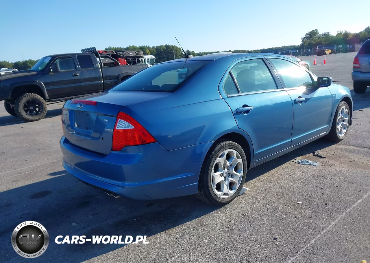 2010 Ford Fusion Se VIN:3FAHP0HA0AR359996 - 4