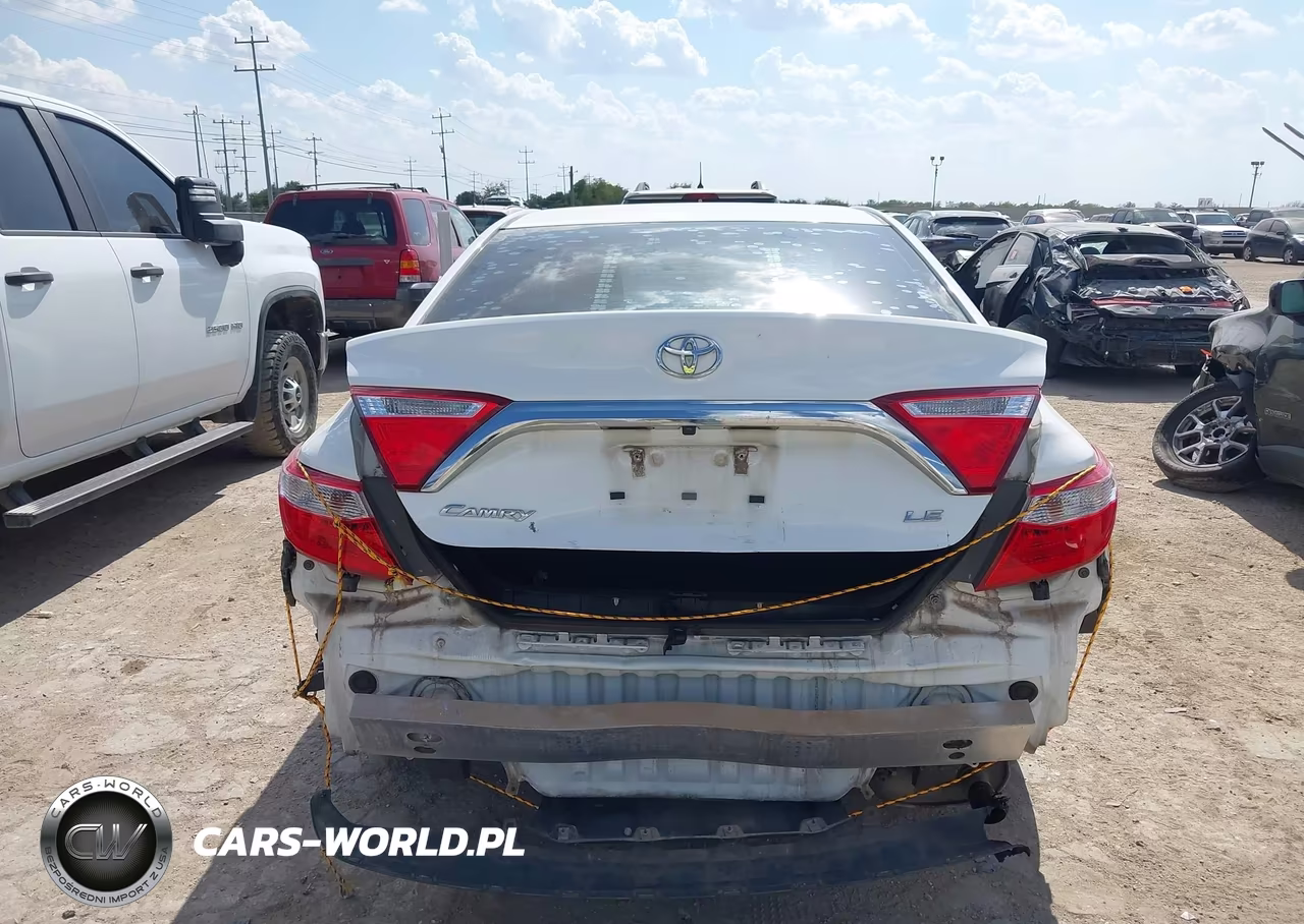 2017 Toyota Camry Le VIN:4T1BF1FK6HU661473 - 16