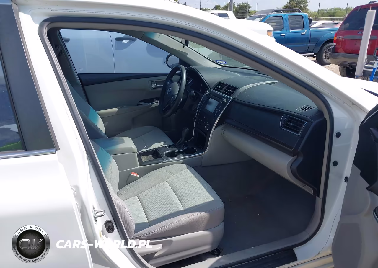 2017 Toyota Camry Le VIN:4T1BF1FK6HU661473 - 5