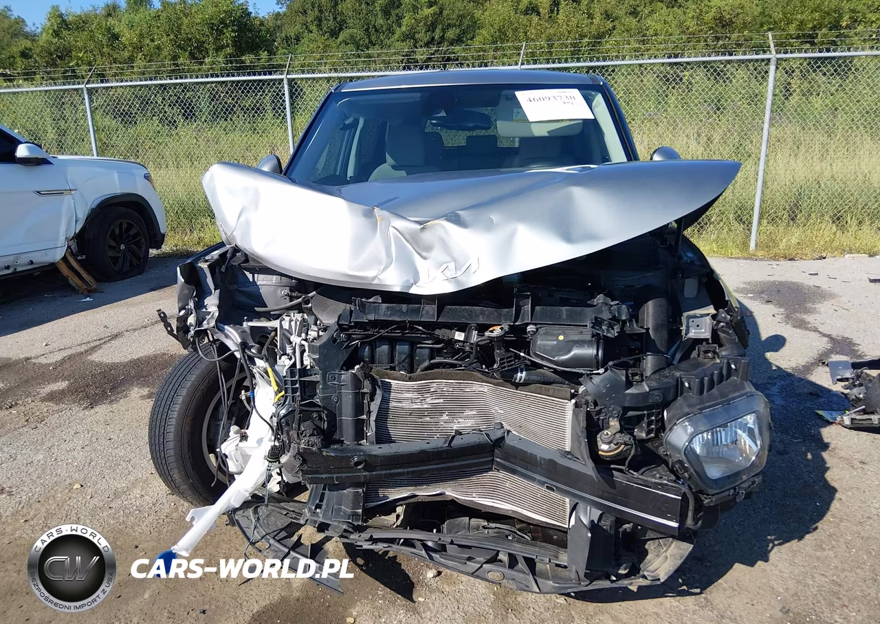2022 Kia Soul S VIN:KNDJ23AU6N7818462 - 13