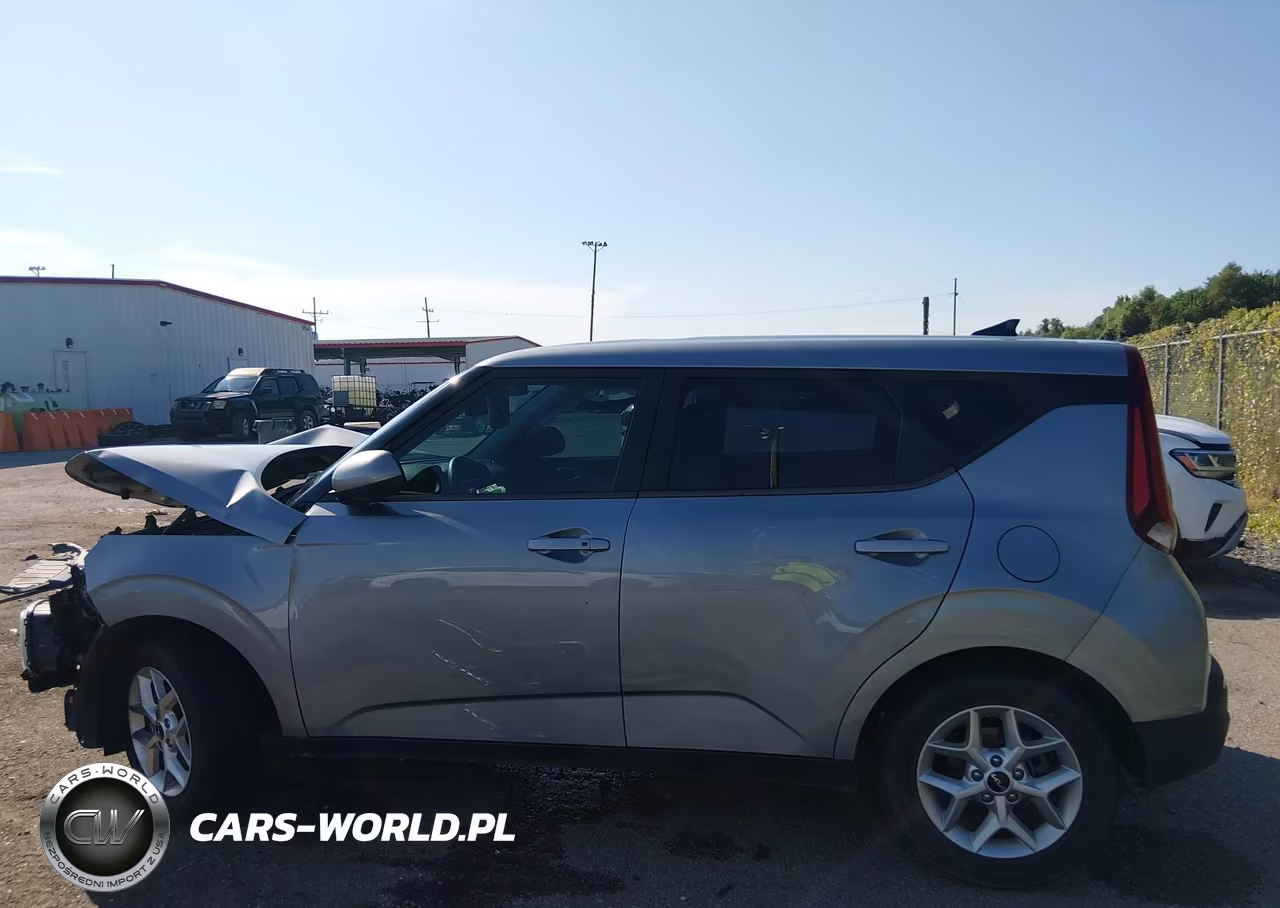 2022 Kia Soul S VIN:KNDJ23AU6N7818462 - 15