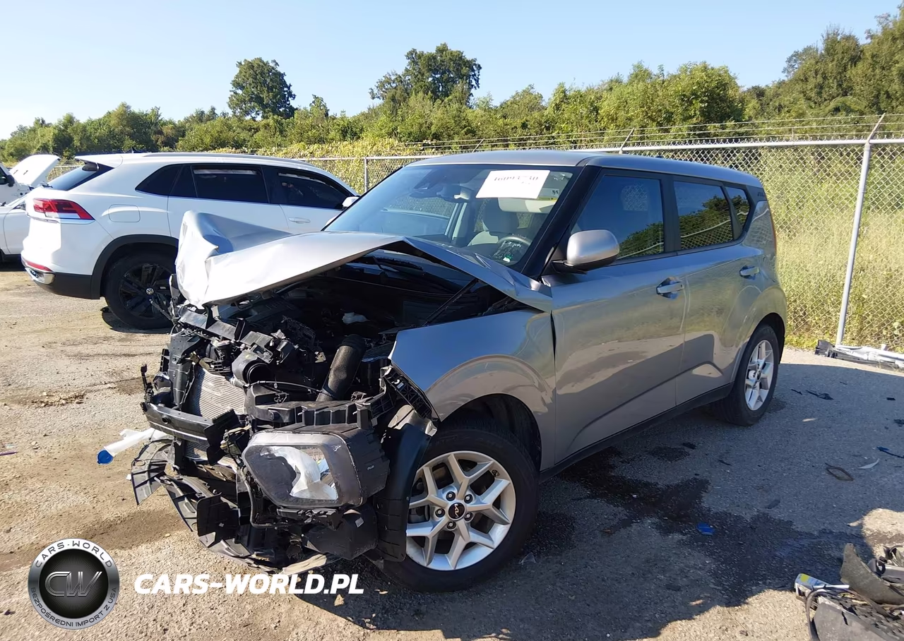 2022 Kia Soul S VIN:KNDJ23AU6N7818462 - 2