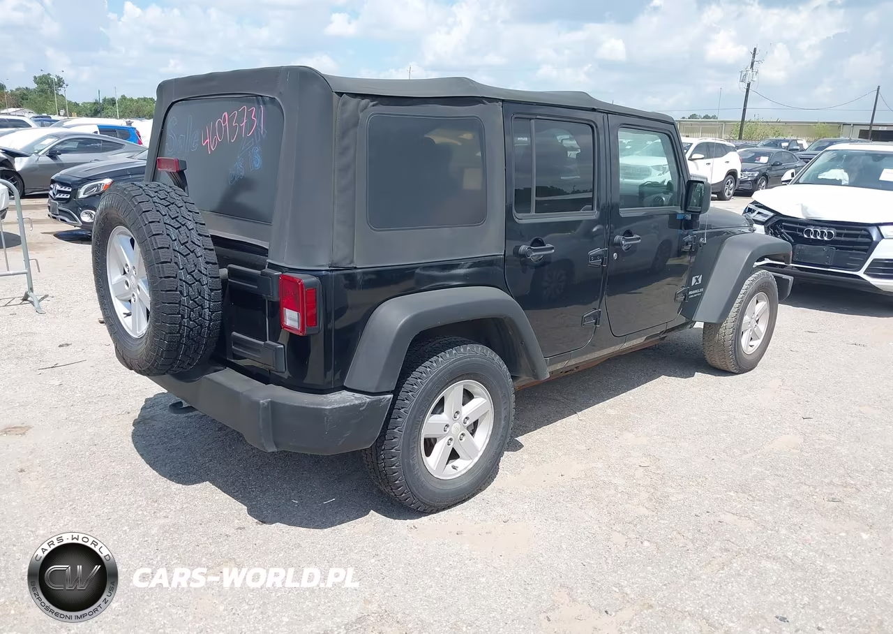 2007 Jeep Wrangler Unlimited X VIN:1J4GB39117L131348 - 4