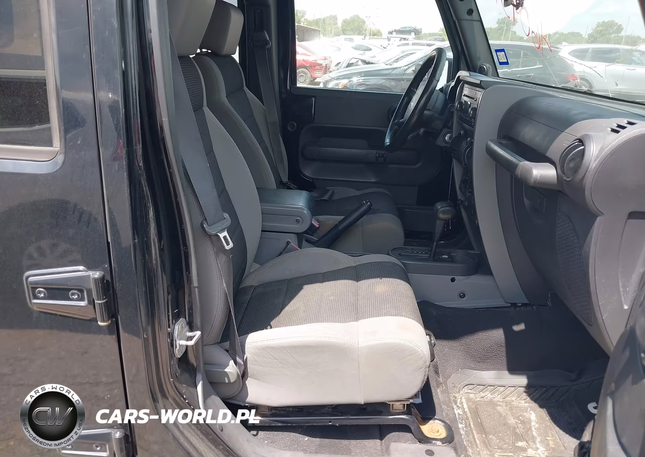 2007 Jeep Wrangler Unlimited X VIN:1J4GB39117L131348 - 5