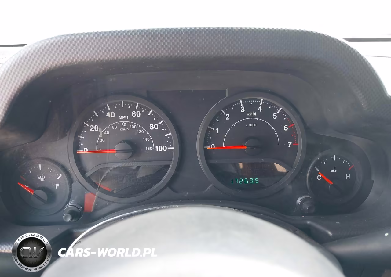 2007 Jeep Wrangler Unlimited X VIN:1J4GB39117L131348 - 7