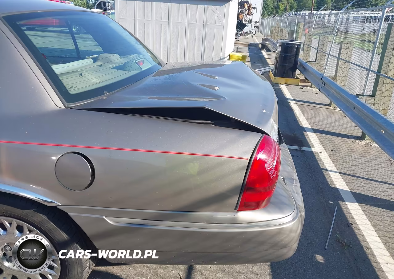 2003 Mercury Grand Marquis Gs VIN:2MEFM74W53X637668 - 6