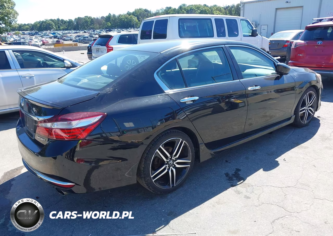 2017 Honda Accord Sport VIN:1HGCR2F57HA305021 - 4