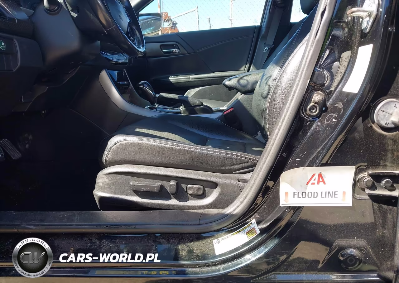2017 Honda Accord Sport VIN:1HGCR2F57HA305021 - 6