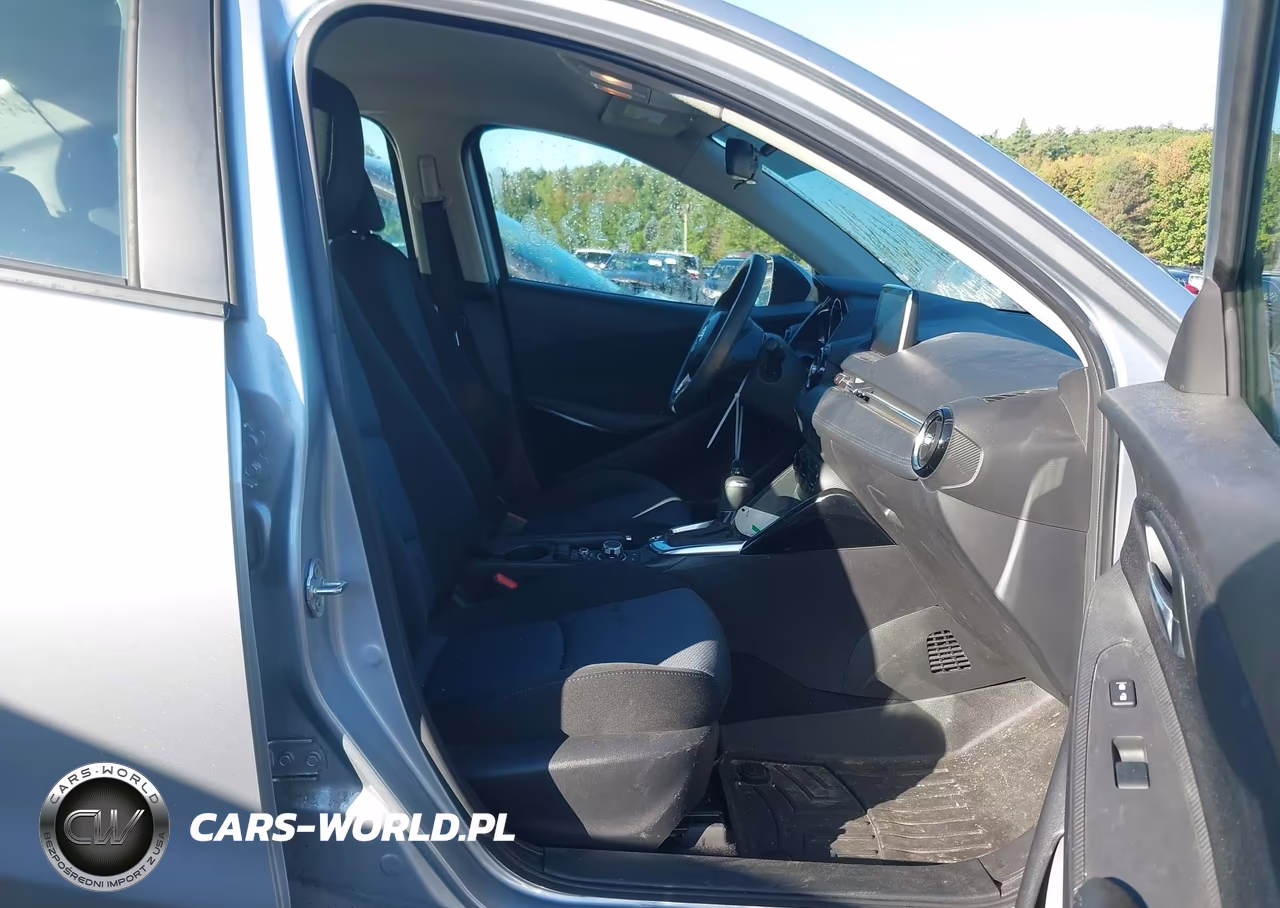 2017 Toyota Yaris Ia VIN:3MYDLBYV8HY169982 - 5