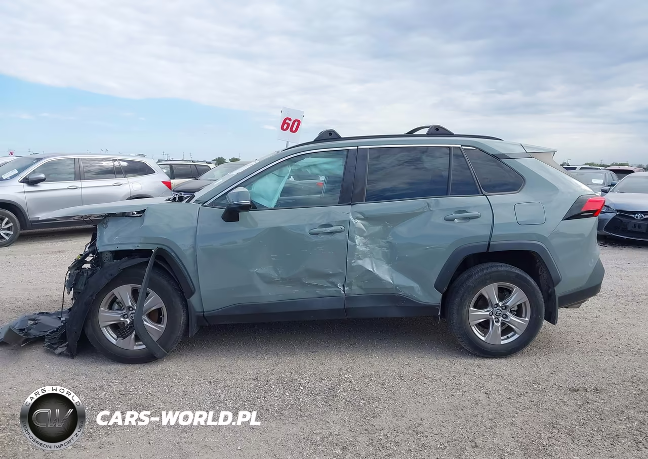 2023 Toyota Rav4 Xle VIN:2T3W1RFVXPW287772 - 13