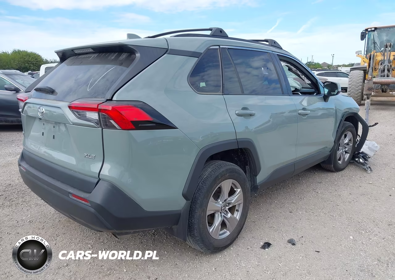 2023 Toyota Rav4 Xle VIN:2T3W1RFVXPW287772 - 4