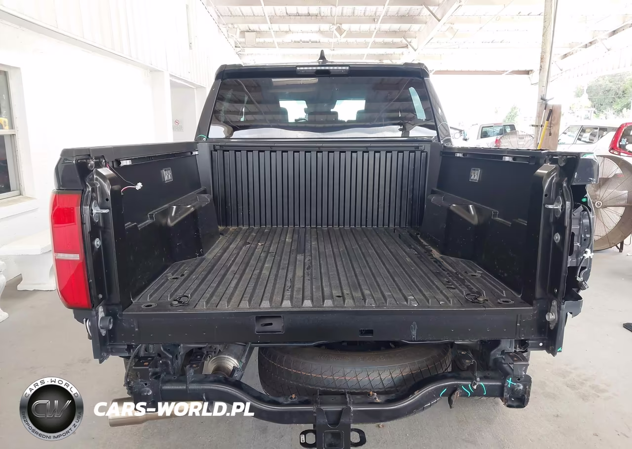 2025 Toyota Tacoma Trd Sport VIN:3TYLB5JN0ST065885 - 17