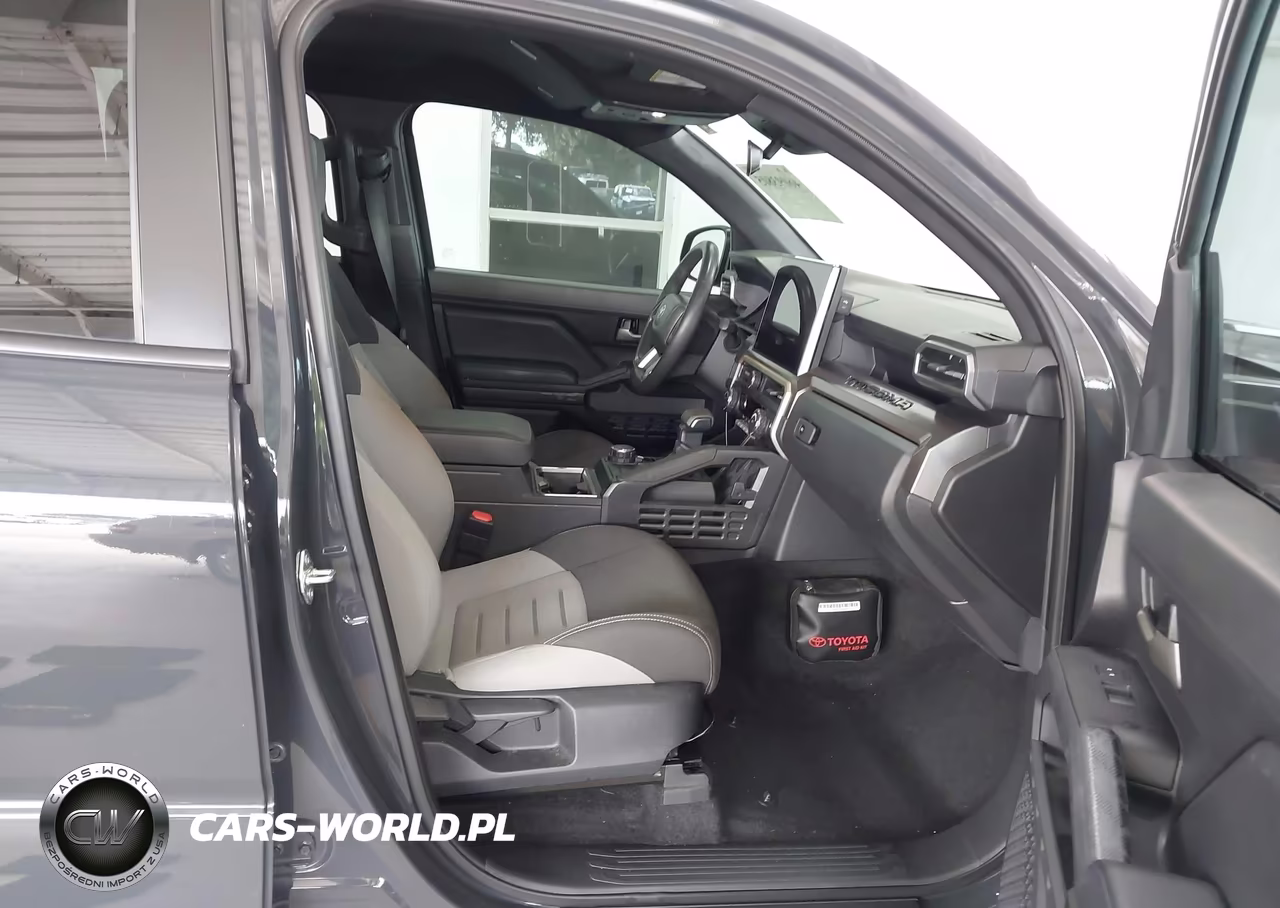 2025 Toyota Tacoma Trd Sport VIN:3TYLB5JN0ST065885 - 5