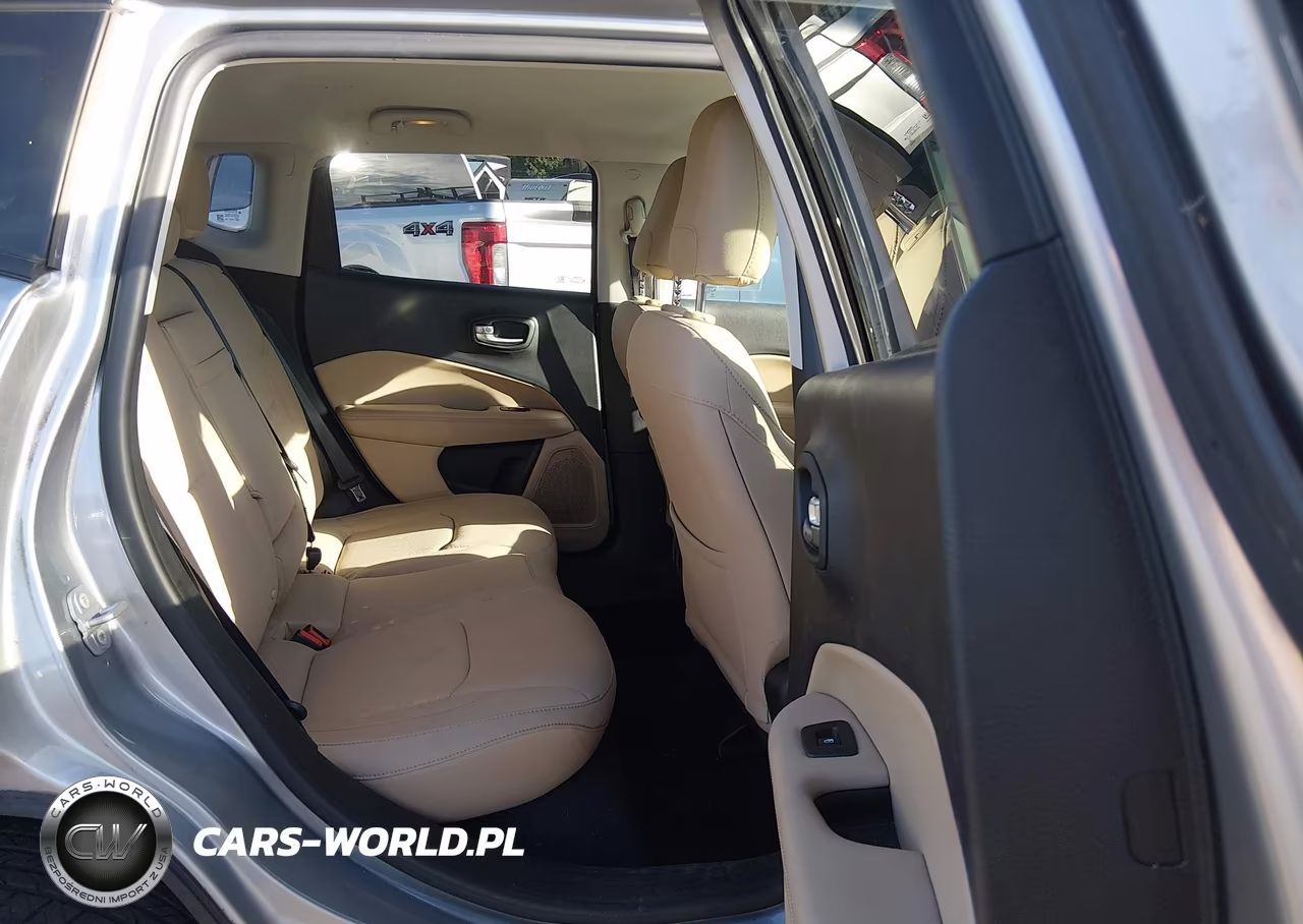 2018 Jeep Compass Sport 4X4 VIN:3C4NJDAB9JT392295 - 8