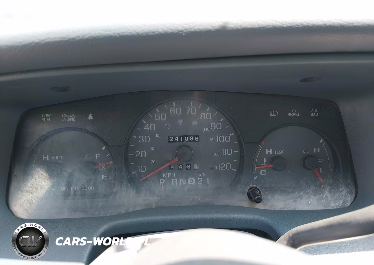 2002 Mercury Grand Marquis Ls VIN:2MEFM75W52X634119 - 7