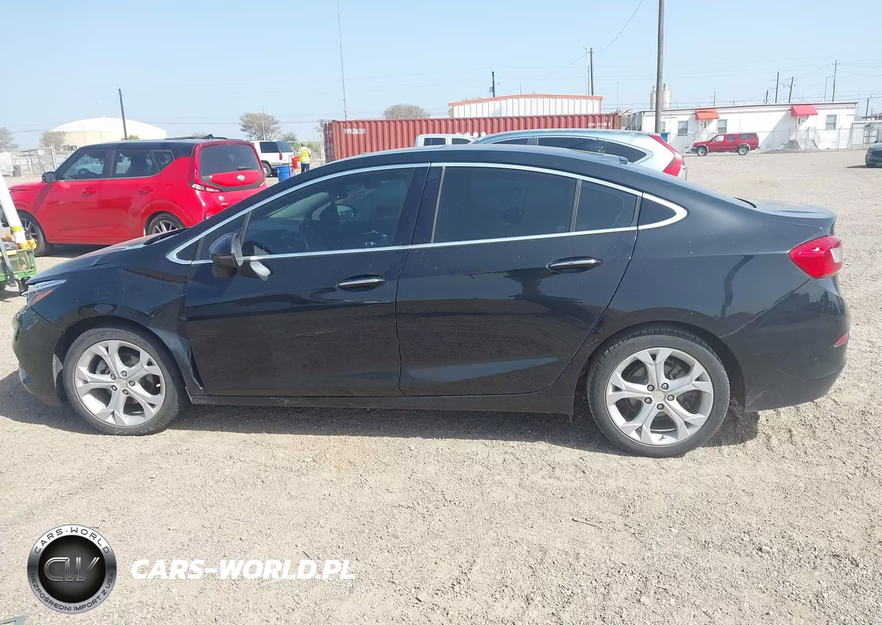 2018 Chevrolet Cruze Premier Auto VIN:1G1BF5SM2J7126950 - 14