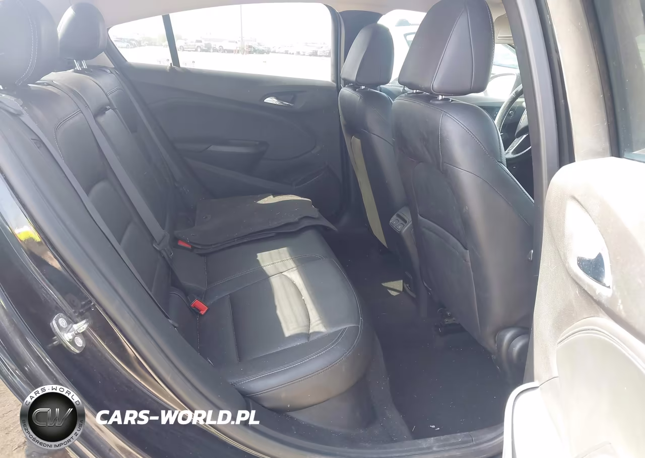 2018 Chevrolet Cruze Premier Auto VIN:1G1BF5SM2J7126950 - 8