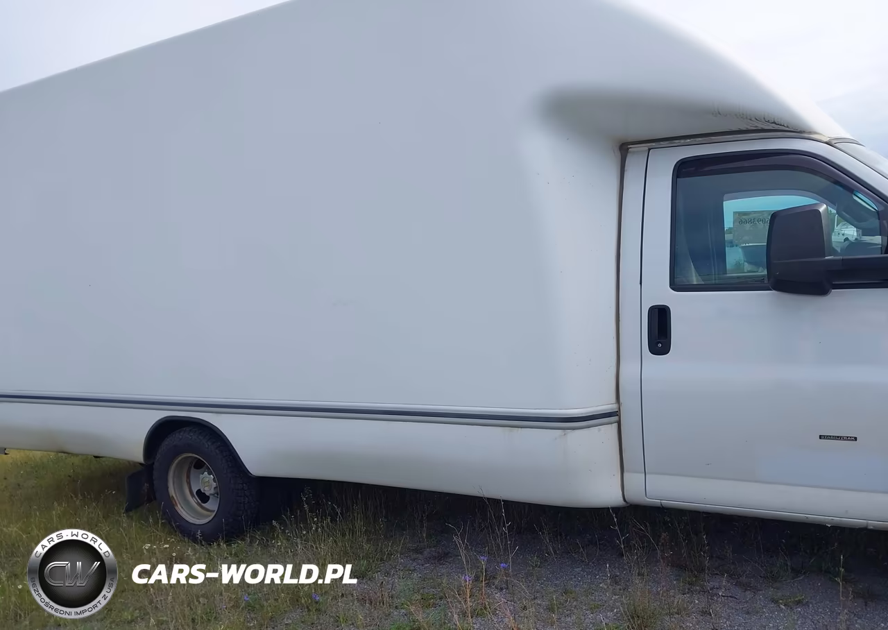 2018 Chevrolet Express Cutaway Work Van VIN:1GB3GSCG0J1273663 - 13