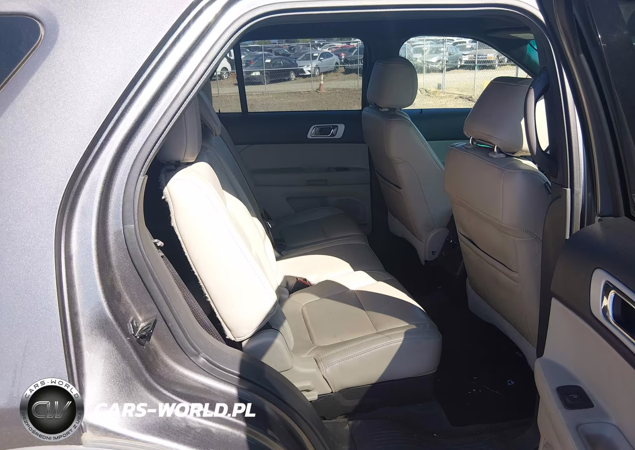 2011 Ford Explorer Xlt VIN:1FMHK8D80BGA32724 - 8