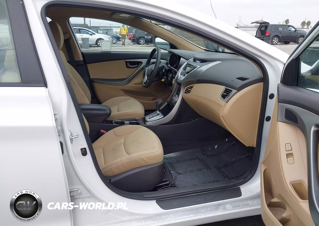 2012 Hyundai Elantra Gls VIN:5NPDH4AE8CH127940 - 5
