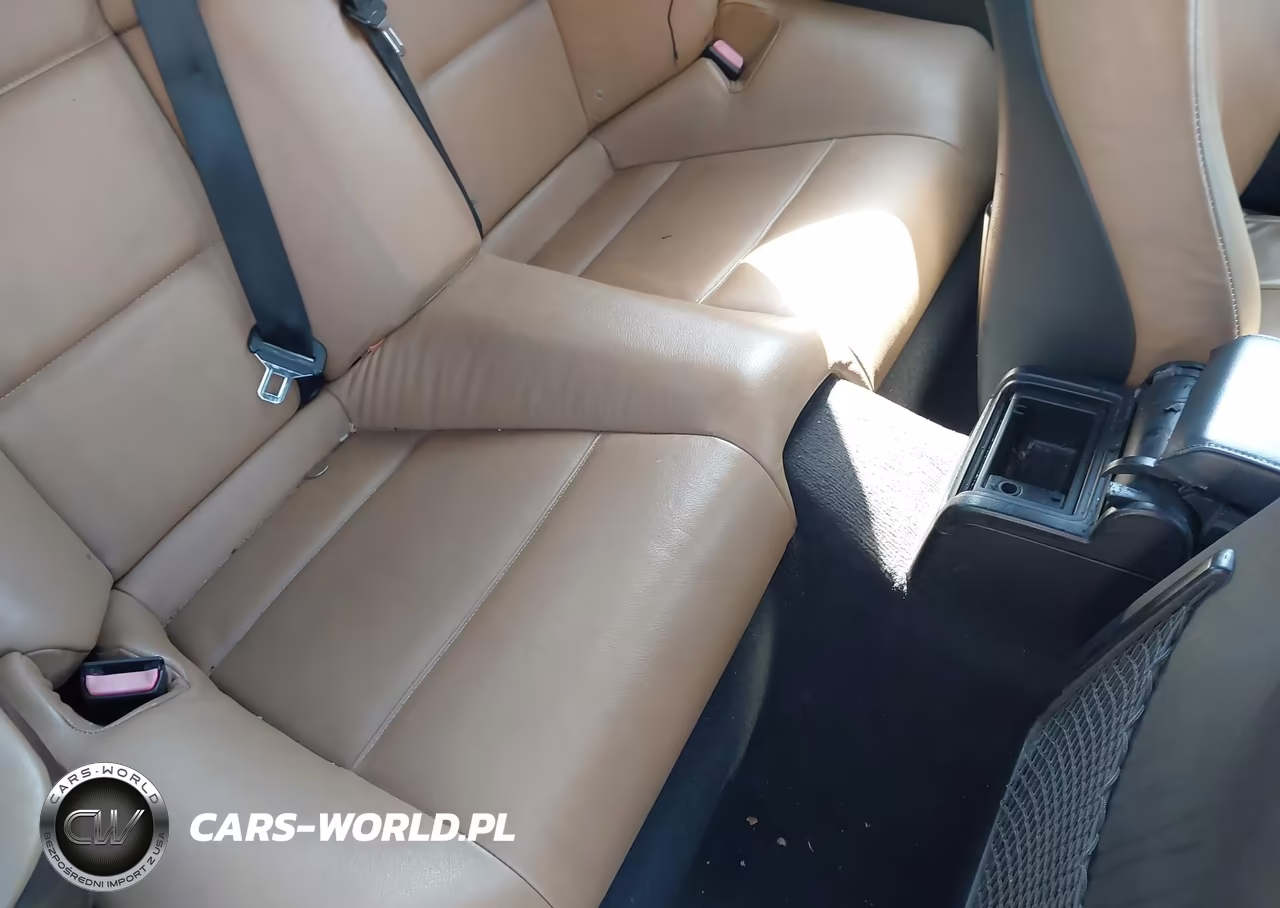 BMW 325CI VIN:WBABW33405PL37240 - 8