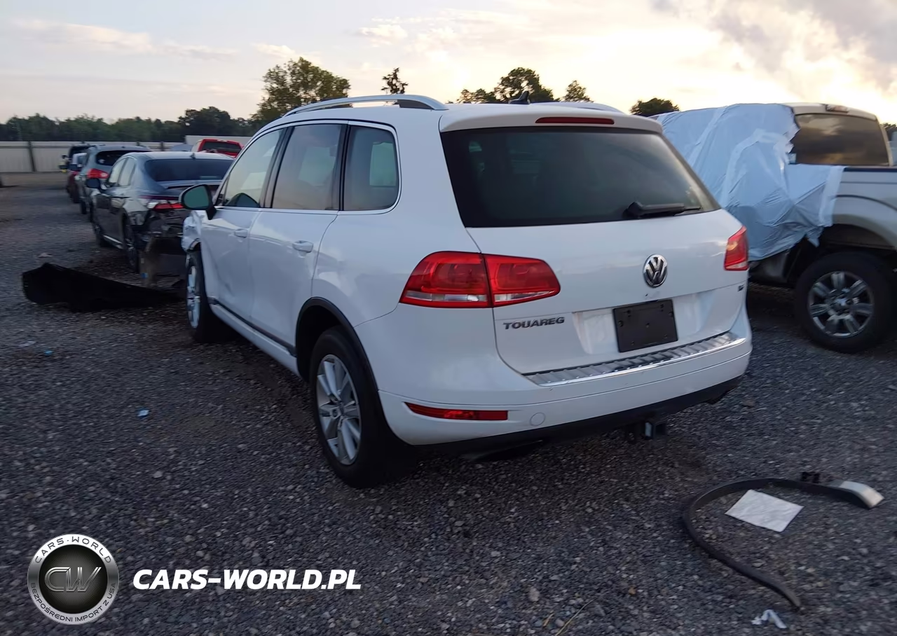2014 Volkswagen Touareg 3.6L Sport VIN:WVGEF9BP8ED014873 - 3