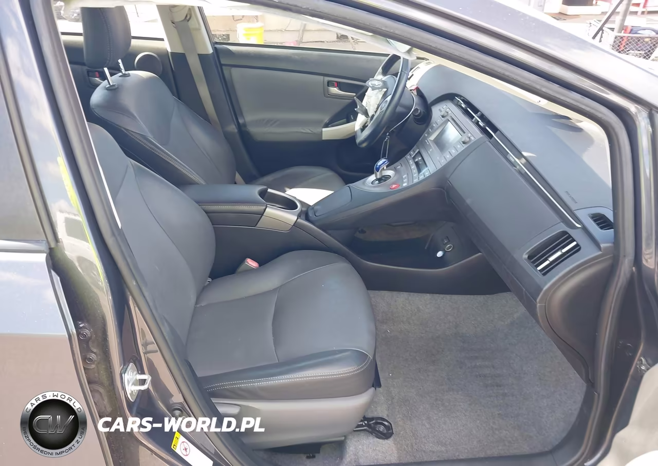 2014 Toyota Prius Five-Four-Three-Two VIN:JTDKN3DU4E1777906 - 5