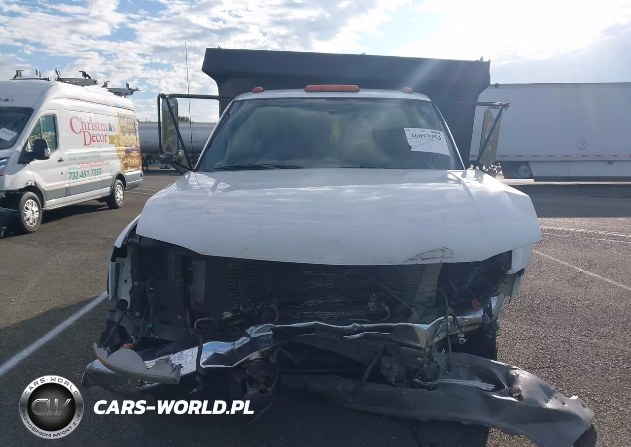 2006 GMC Sierra 3500 Chassis Sl VIN:1GDJC34D16E222533 - 12