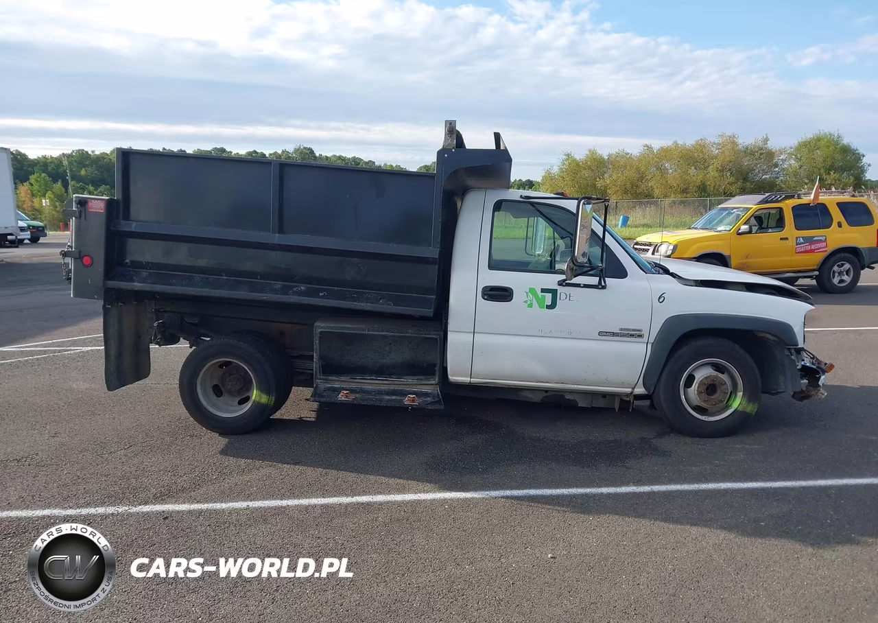 2006 GMC Sierra 3500 Chassis Sl VIN:1GDJC34D16E222533 - 13
