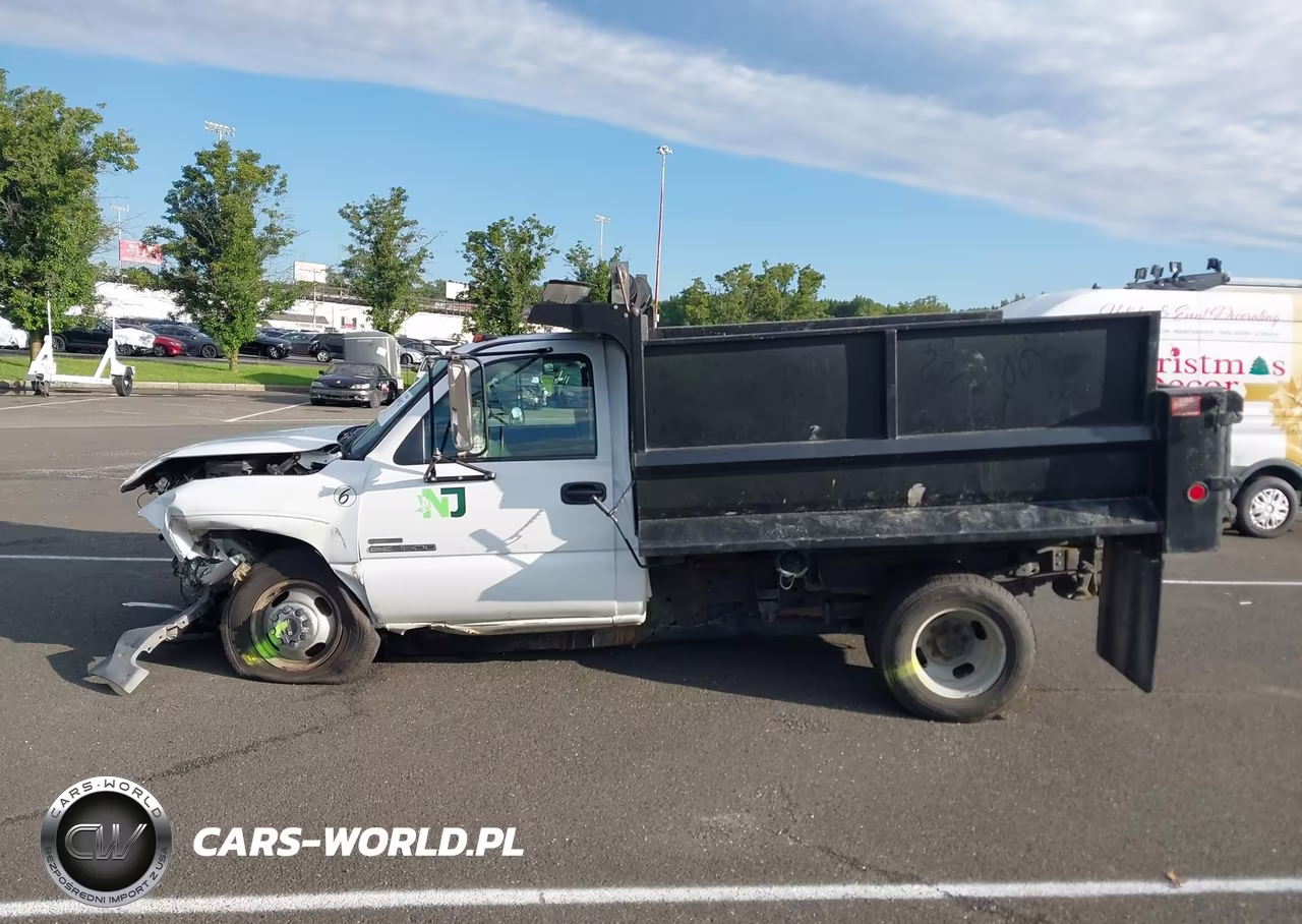 2006 GMC Sierra 3500 Chassis Sl VIN:1GDJC34D16E222533 - 14