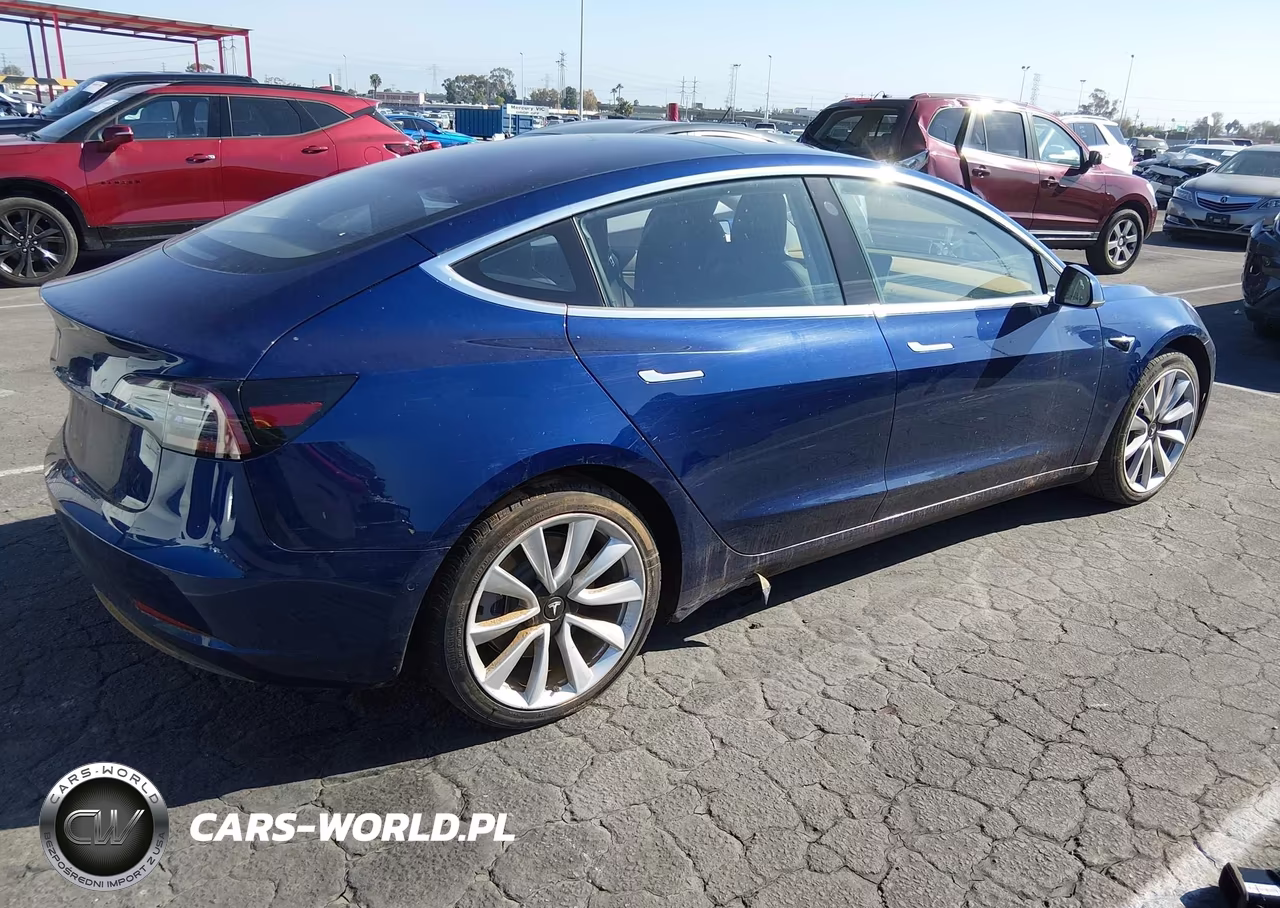 2018 Tesla Model 3 Long Range-Mid Range VIN:5YJ3E1EA3JF018209 - 4