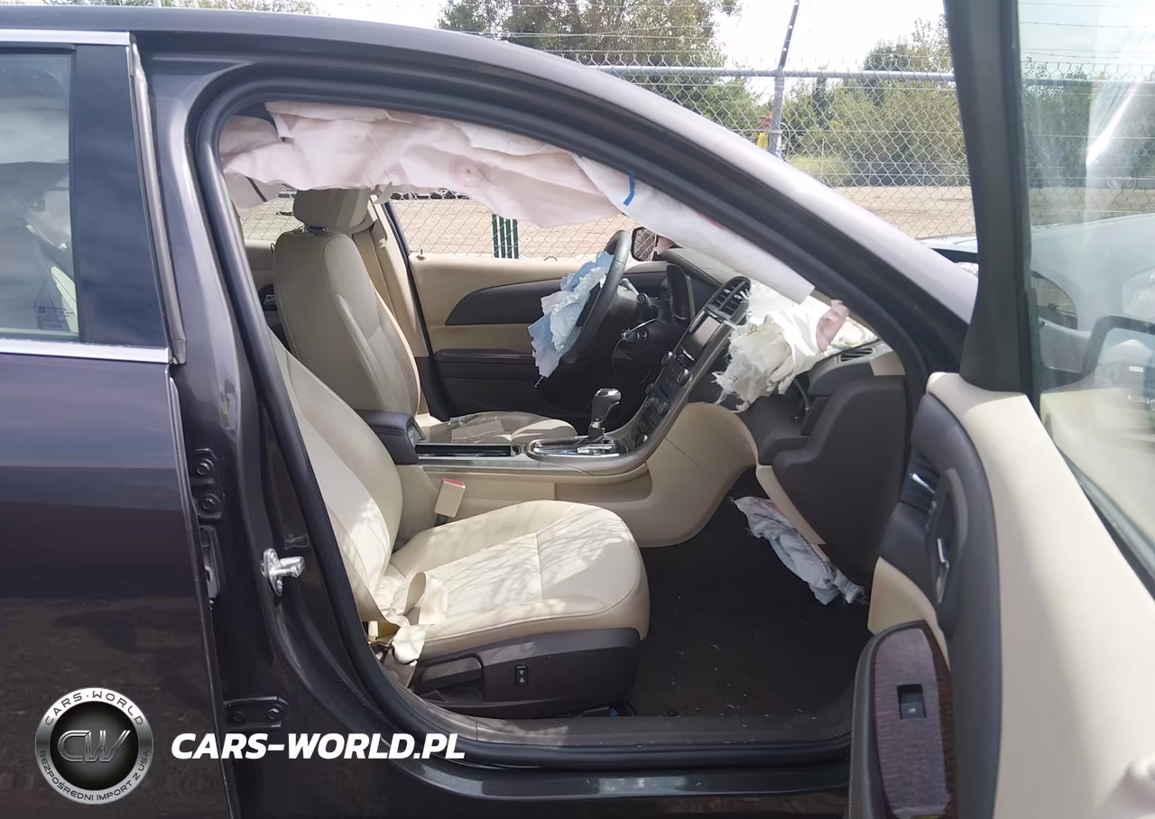 2013 Chevrolet Malibu Eco VIN:1G11D5RR4DF111959 - 5