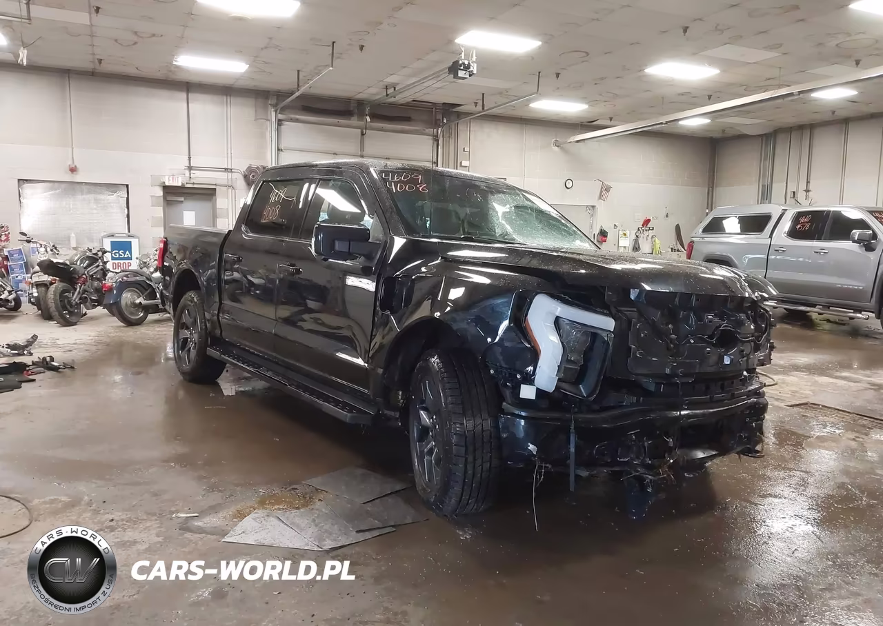 2022 Ford F-150 Lightning Lariat