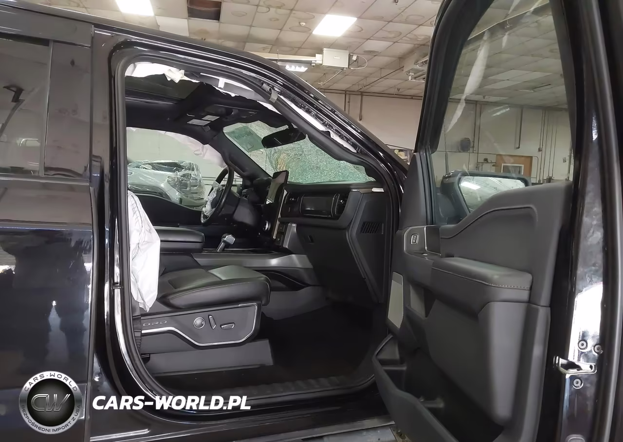 2022 Ford F-150 Lightning Lariat VIN:1FT6W1EVXNWG03710 - 5
