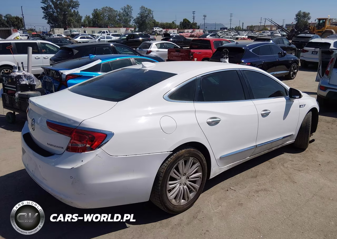 2018 Buick Lacrosse Essence VIN:1G4ZP5SZ1JU130130 - 4
