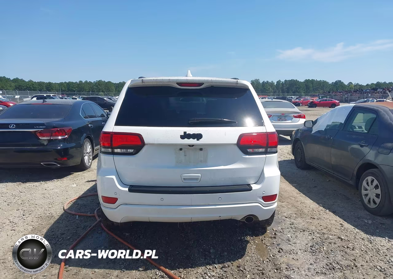 2018 Jeep Grand Cherokee Altitude 4X2 VIN:1C4RJEAG7JC442920 - 16