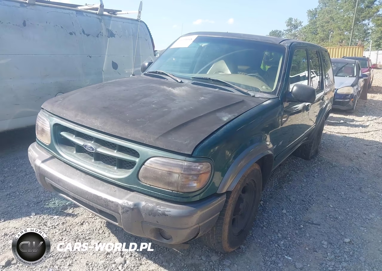 2000 Ford Explorer Xlt VIN:1FMZU63P8YZC04717 - 2
