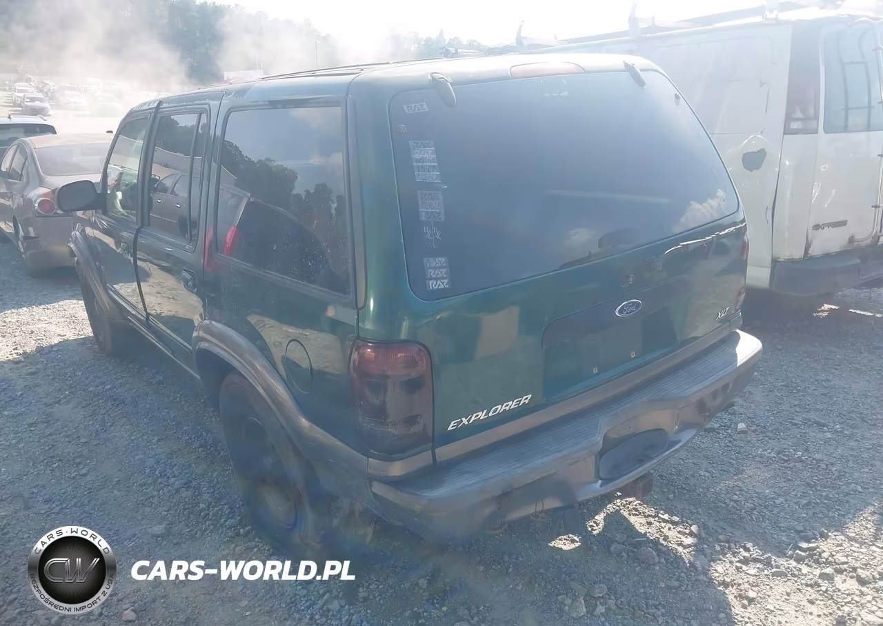 2000 Ford Explorer Xlt VIN:1FMZU63P8YZC04717 - 3