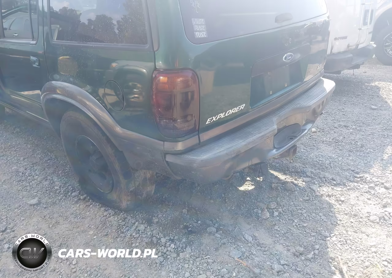 2000 Ford Explorer Xlt VIN:1FMZU63P8YZC04717 - 6