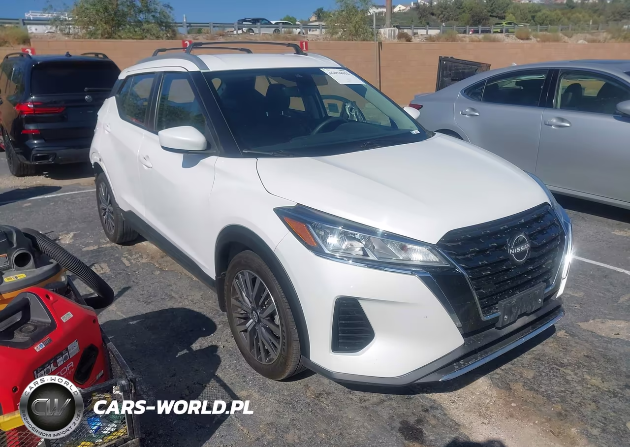 2022 Nissan Kicks Sv Xtronic Cvt