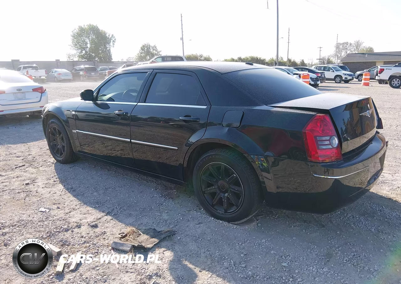 2009 Chrysler 300 Touring-Signature Series-Executive Series VIN:2C3KA53V79H593198 - 3