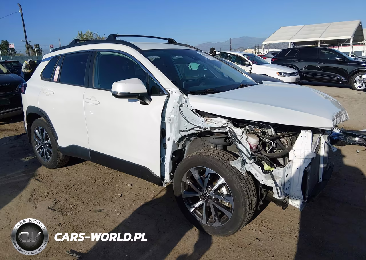2022 Toyota Corolla Cross Xle VIN:7MUEAAAG1NV008817 - 1